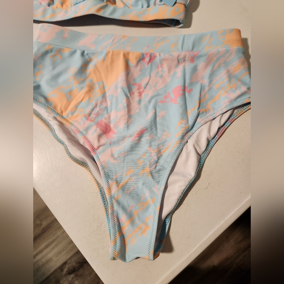 Colorful Bikini Set - Picture 3 of 10